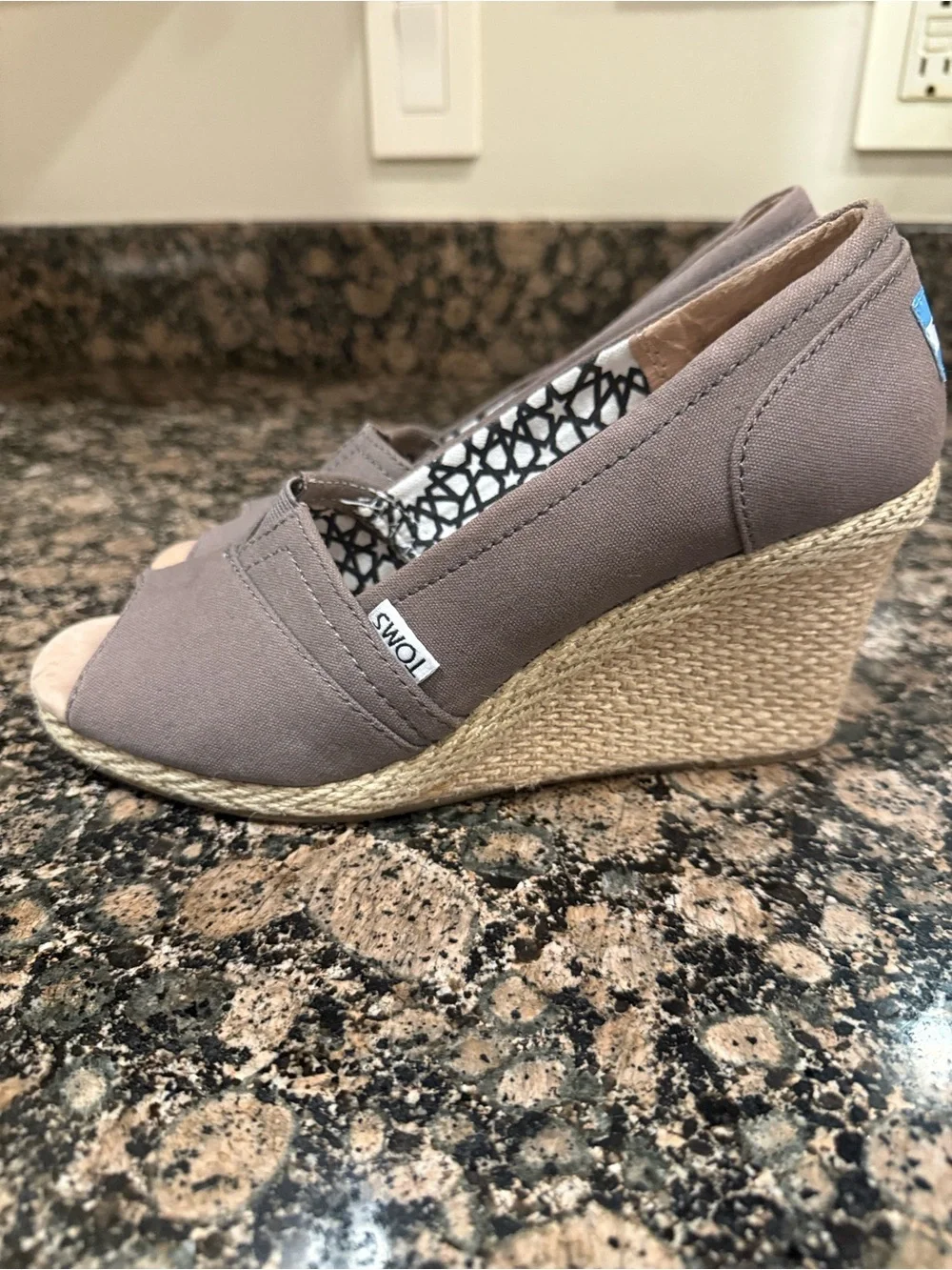 N/A toms calypso